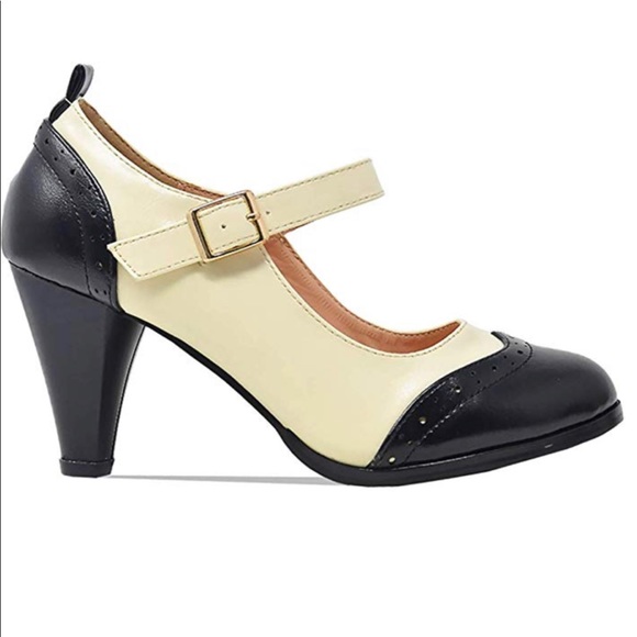 Chase + Chloe Shoes - 🛍 Women's Round Toe Two Tone Mary Jane Pumps